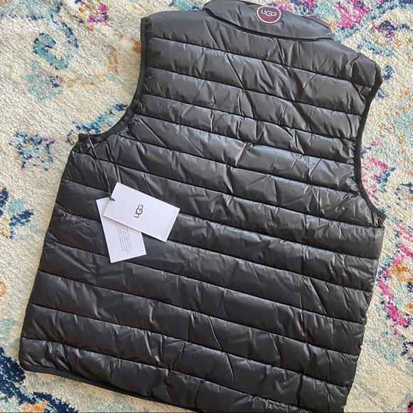 NEW! UGG Felton Puffer Vest - Picture 7 of 8